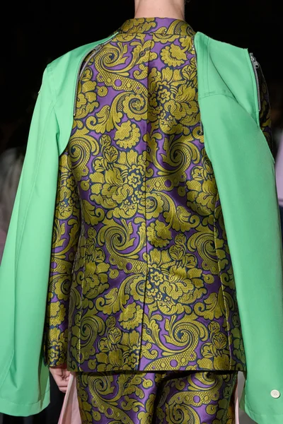 Look 58
